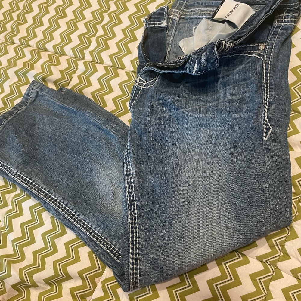 Capris - Picture 3 of 4